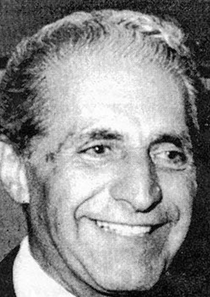 منوچهر فرمانفرمائیان