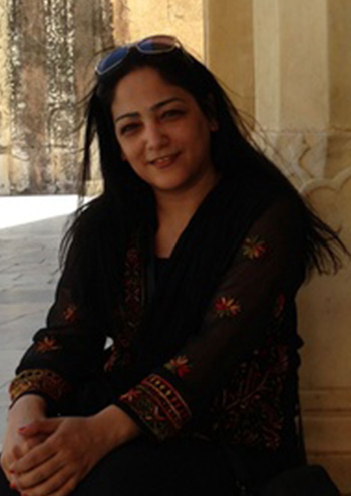 رویا پورمناف